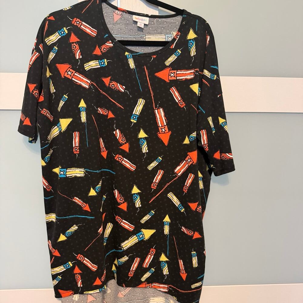 LuLaRoe Irma Patriotic Fireworks Rocket Tunic Top Womens Medium Red White Blue